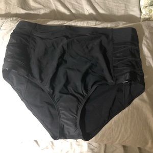 NWT! Torrid Lattice High Waisted Bikini Bottoms